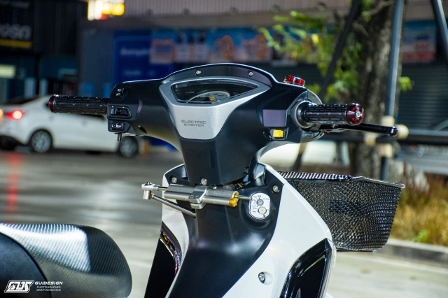 Wave 125 tân trang đầy sang chảnh của một biker đích thực - 4