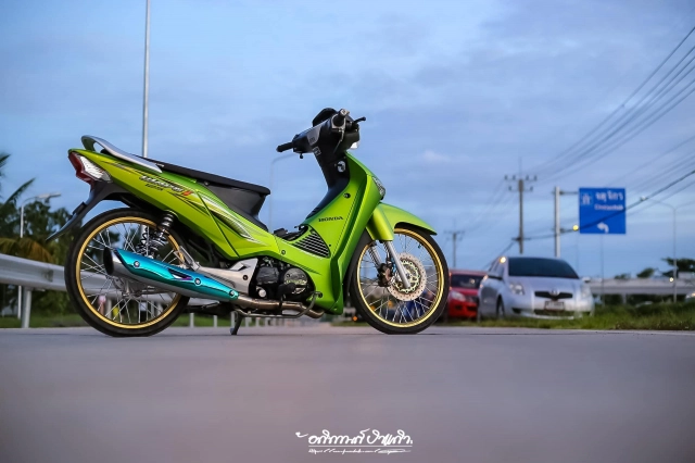 Wave 125i độ lạ lùng với kiểu dáng siêu lùn đầy chất chơi - 10