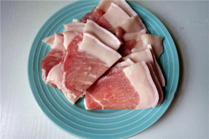 Xào thịt lợn không thì chán thêm quả này được món ngon vị hấp dẫn gấp 2 lần - 2