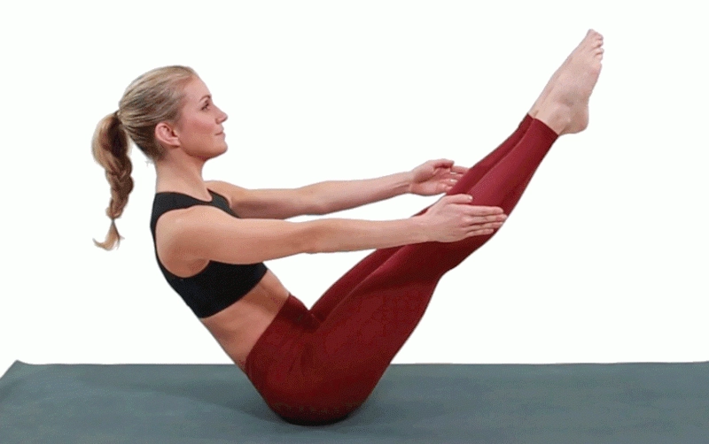 Xin phép chồng kém 10 tuổi đi biển thu thuỷ lại diện bikini khoét bạo khoe dáng đẹp ngất ngây - 10