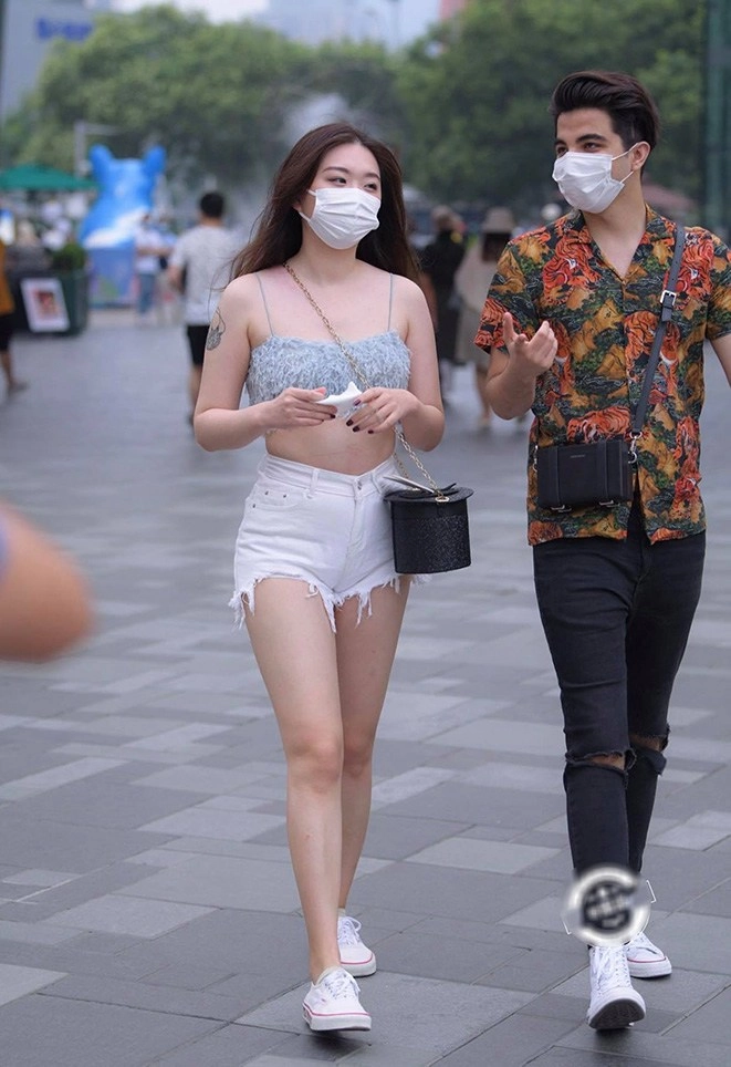 Xoá mác gái quê thành công phương oanh lại làm dân tình phát hoảng vì quần tua rua chỗ hiểm - 6