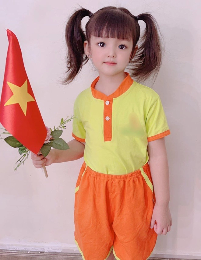 Xưa đầu trọc lốc bé gái hà nội giờ xinh như búp bê nổi tiếng phim hương vị tình thân - 18