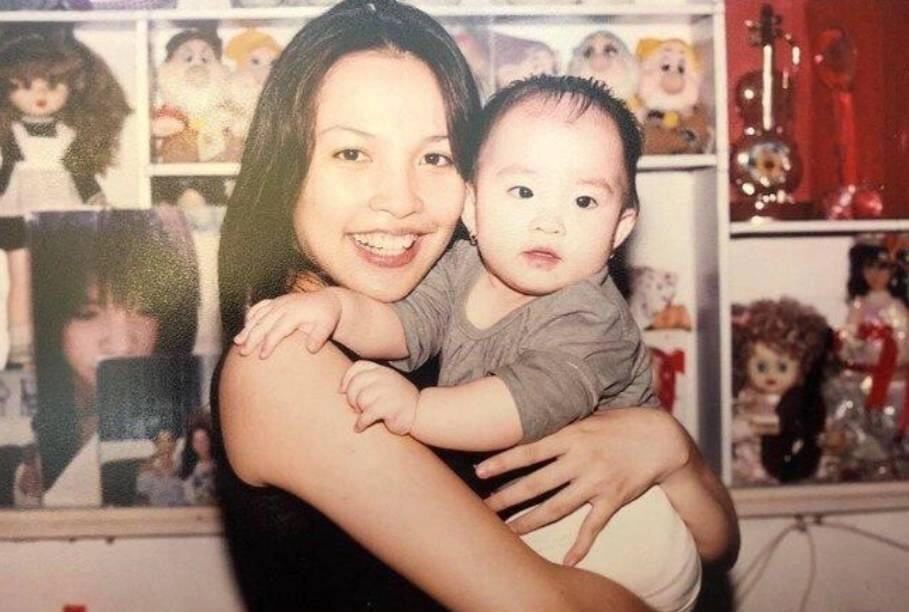 Xưa ôm bụng bầu hát quán bar nay hiền thục dư dả lãi cô con gái xinh y chang mẹ - 2