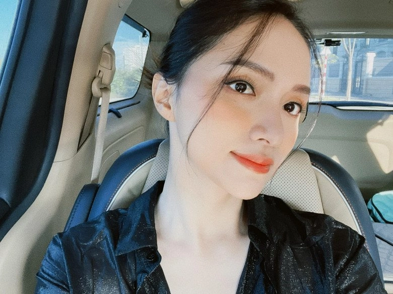 Xuất hiện chân dài make-up lộng lẫy ngồi lẩy ốc bên đường mặt xinh da trắng hoá ra người quen - 8