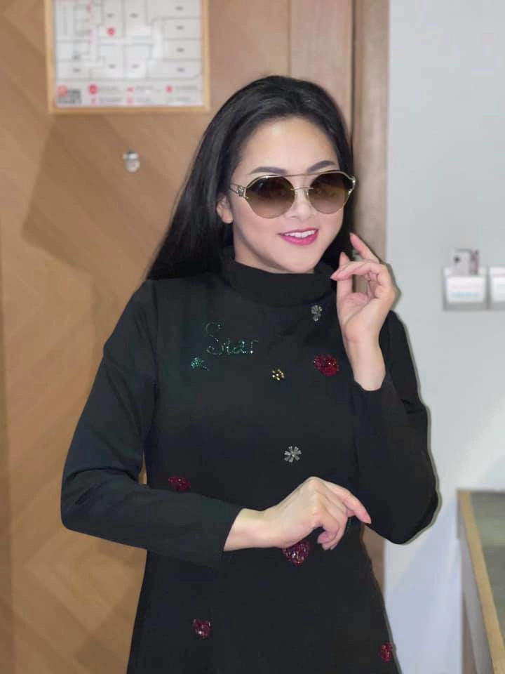 Xuất hiện chị gái sinh đôi của hoa hậu phương khánh - 10