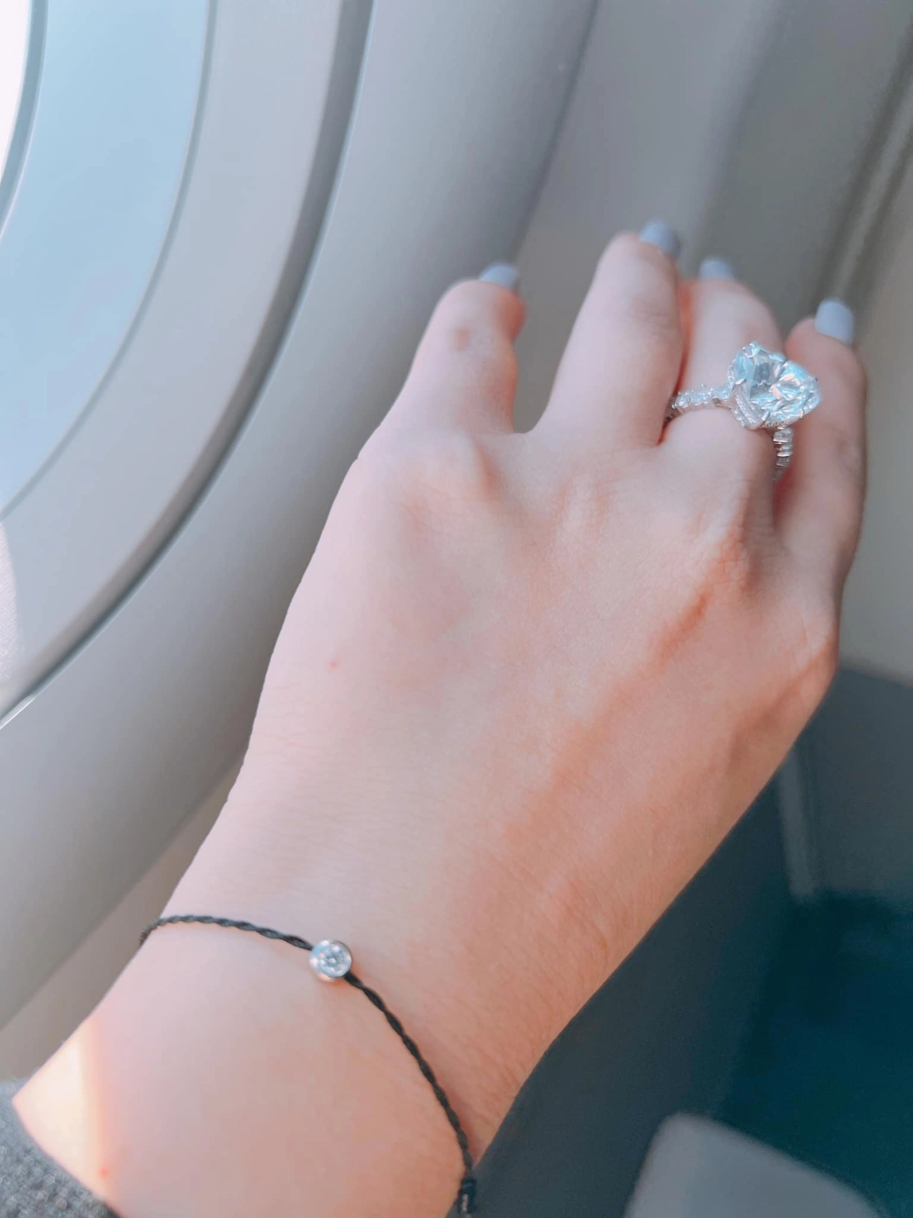 Xuất hiện nữ đại gia chị ông địa đi xe 60 tỷ xách túi himalaya đôi với ngọc trinh - 13