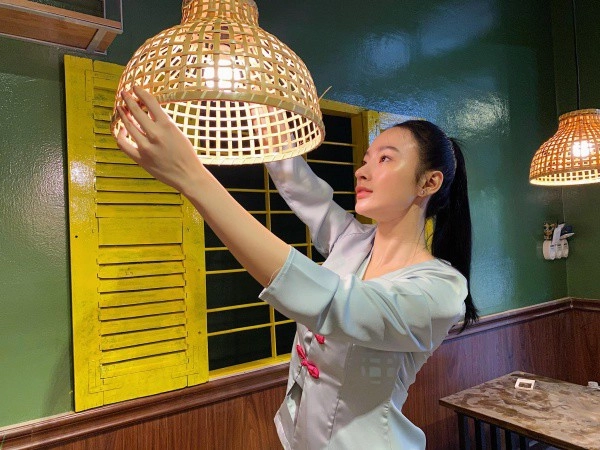 Xuất hiện với chiếc mũi hoàn hảo phải chăng angela phương trinh đã chỉnh lại đôi chút - 3