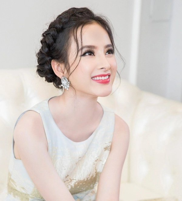Xuất hiện với chiếc mũi hoàn hảo phải chăng angela phương trinh đã chỉnh lại đôi chút - 12
