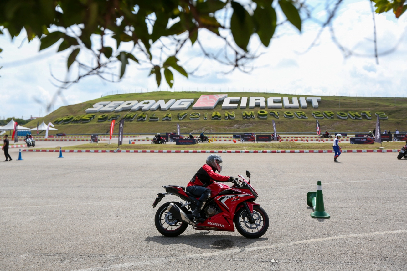 Xuyên suốt hành trình chạy xe mô tô xem motogp tại malaysia cùng honda asian journey 2019 - 13