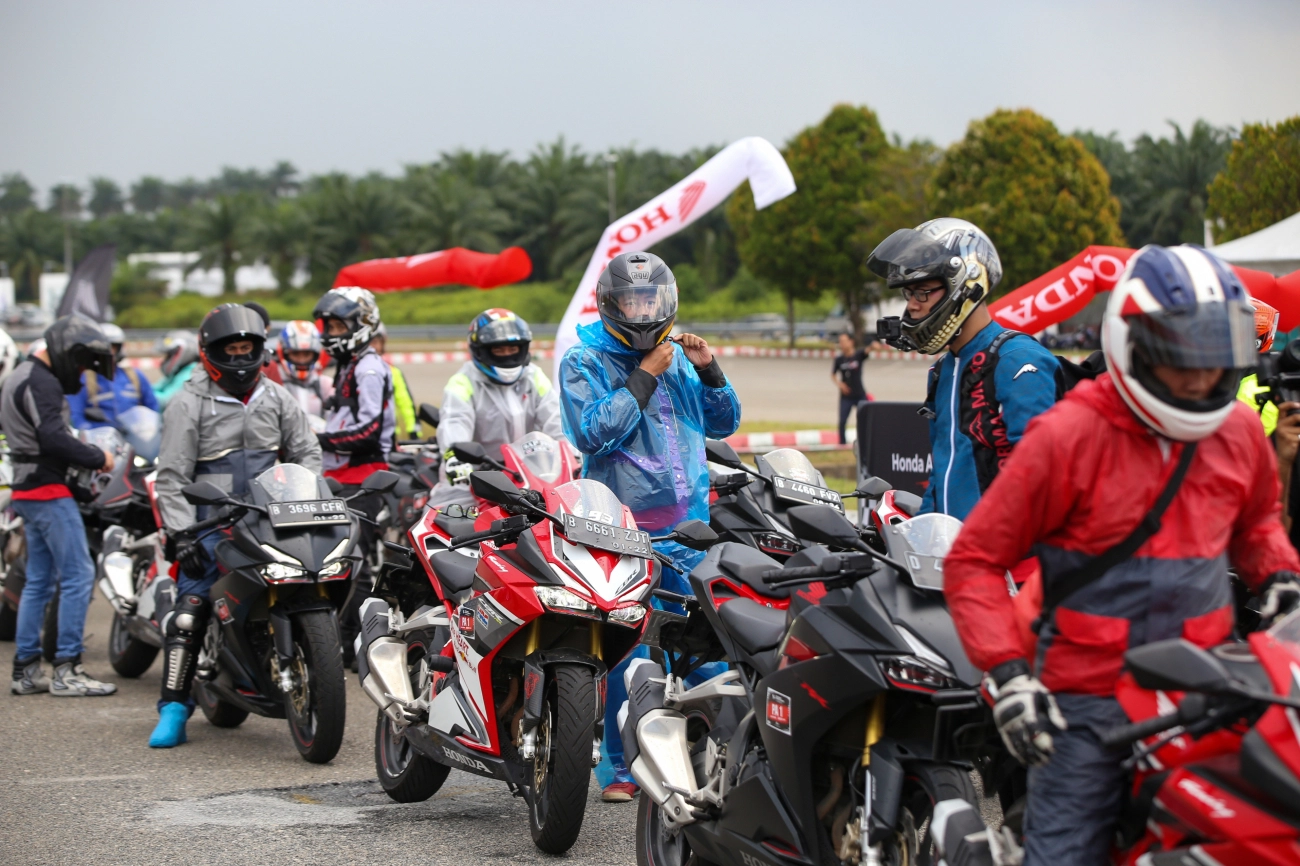 Xuyên suốt hành trình chạy xe mô tô xem motogp tại malaysia cùng honda asian journey 2019 - 24