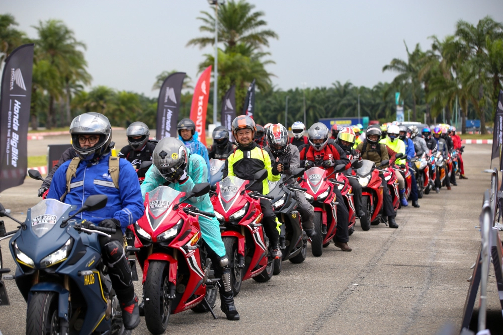 Xuyên suốt hành trình chạy xe mô tô xem motogp tại malaysia cùng honda asian journey 2019 - 25