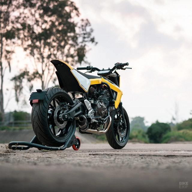 Yamaha mt-07 thay hình lột xác với phong cách supermoto từ queensland - 11