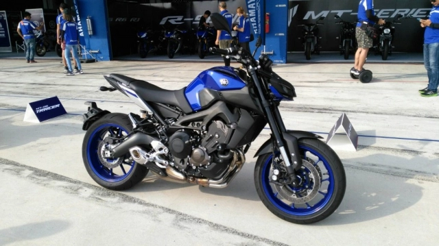 Yamaha mt-09 được nâng cấp giao diện và sức mạnh trong năm 2021 - 4