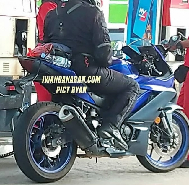 Yamaha r3 2022 và mt-03 2022 tiết lộ những thay đổi mới - 2