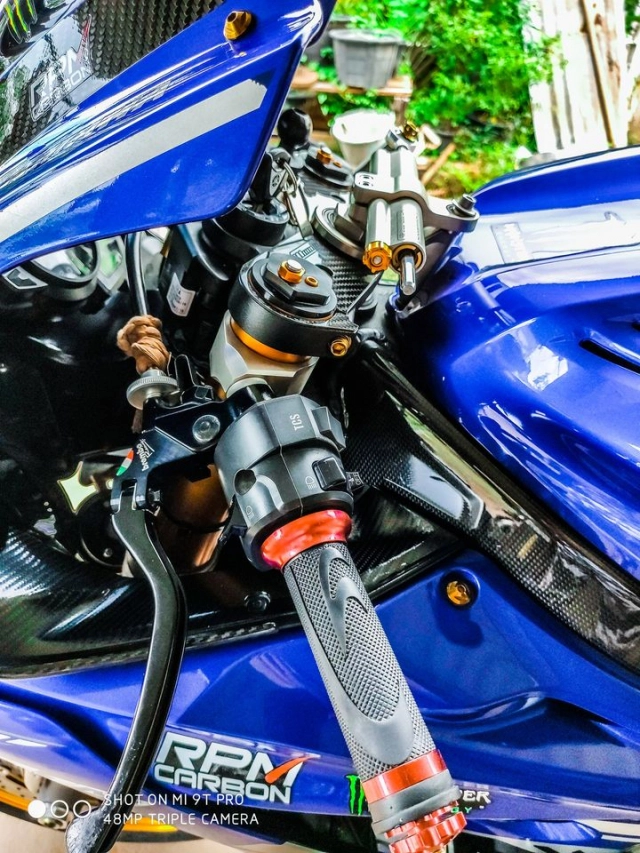 Yamaha r6 độ ấn tượng với phong cách superbike r1m - 6