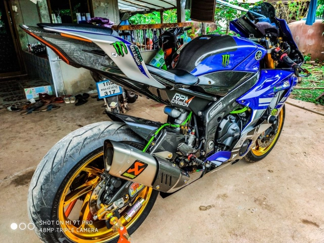 Yamaha r6 độ ấn tượng với phong cách superbike r1m - 11