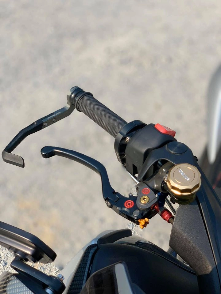 Yamaha xmax 300 độ hoành tráng với option cấp độ motogp - 5