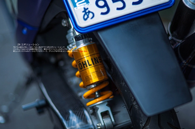 Yamaha zr evolution trở nên đầy quá dị với cây pô carbon titan - 1