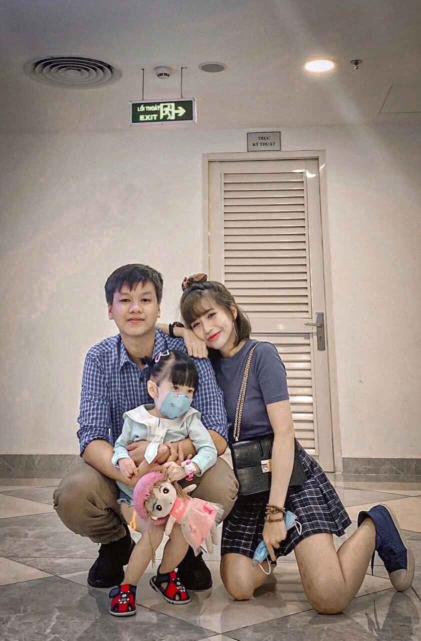 Yêu nam sinh trai tân cao 1m83 mẹ đơn thân việt được cưng như trứng vác đi khắp nơi - 8