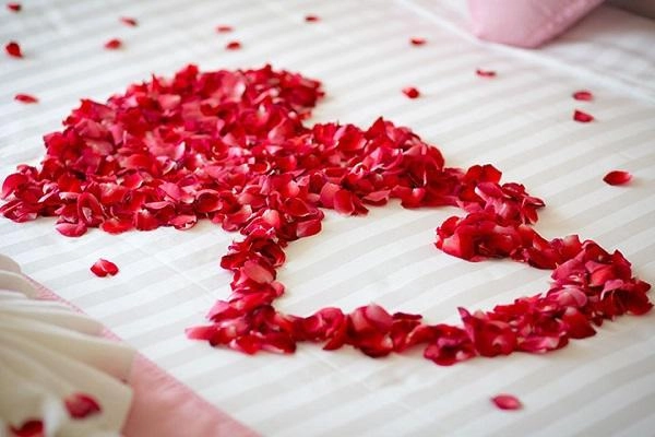5 cách trang trí phòng cưới phòng tân hôn đơn giản mà lãng mạn - 3