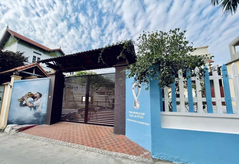 9x hà nội vẽ messi lên tường mừng argentina vô địch world cup căn nhà bề thế không phải dạng vừa - 8