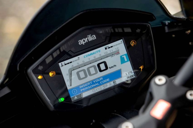 Aprilia tuono 660 factory 2022 ra mắt tại malaysia với giá 400 triệu đồng - 5