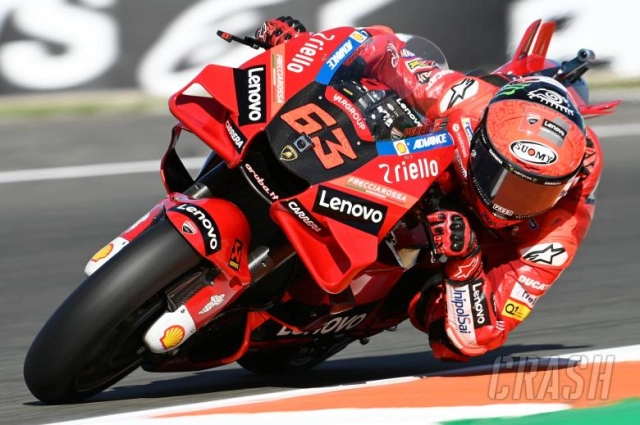 Asgotini phàn nàn xe đua motogp có quá nhiều cánh giống như máy bay - 5