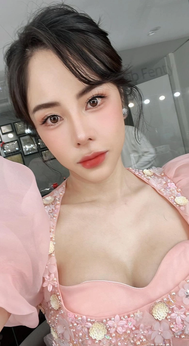 Chuyện ngược đời có 2 bộ phận cơ thể chị em nào cũng muốn thêm mỹ nhân việt lại đi tháo ra bớt - 11