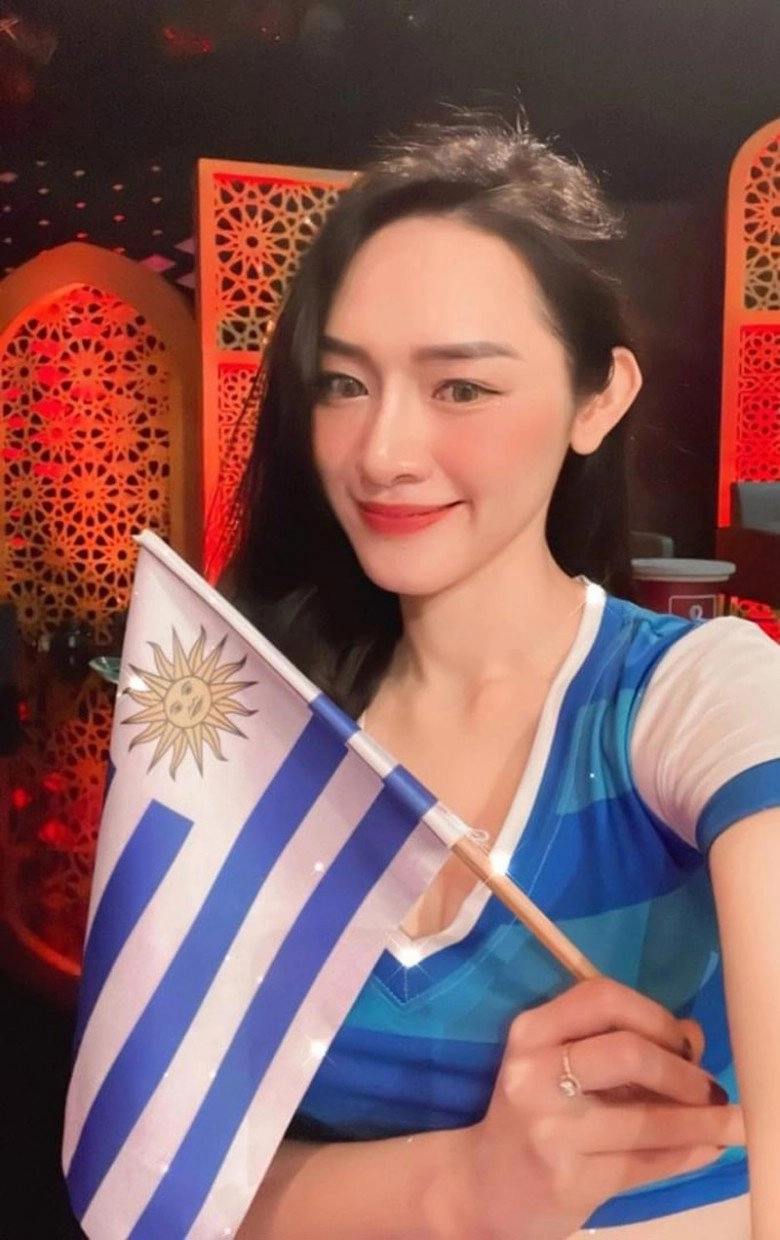 Cựu thí sinh đường lên đỉnh olympia sau 8 năm đổi khác từ mọt sách thành hot girl nóng cùng world cup 2022 - 1