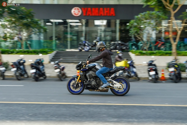 Đánh giá yamaha mt-10 2022 - một bậc thầy về mô-men xoắn mới - 10