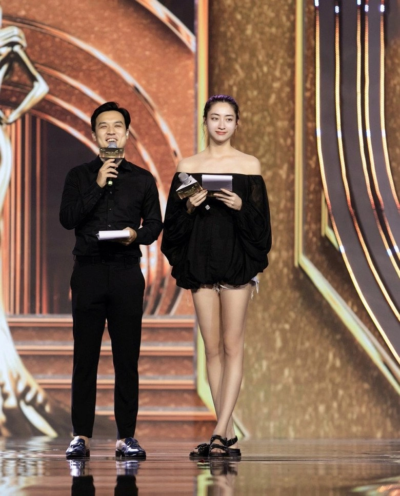 Danh tính mc cầm trịch chung kết miss grandvietnam 2022 chân dài 1m22 nhan sắc lấn lướt nhiều thí sinh - 3