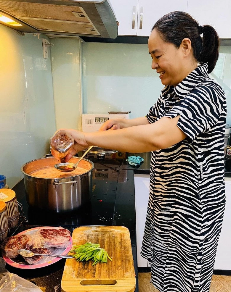 Hải băng thèm bún quê mình liền được chồng chiều ngay thành quả của chàng rể và mẹ vợ ngon chẳng kém nhau - 9