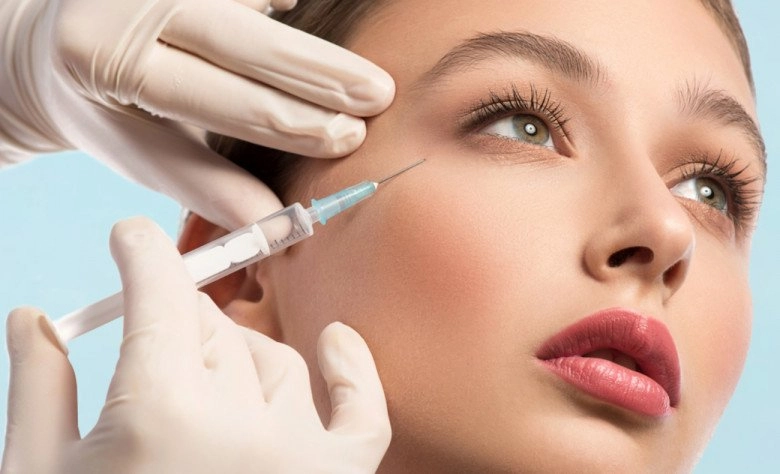 Hậu công khai ảnh cưới cát phượng tái xuất với gương mặt đơ cứng môi tều dân mạng đoán có tiêm chích nhẹ - 15