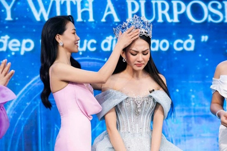 Hoa hậu từng bán vương miện làm mẹ tuổi 24 có gương mặt chuẩn tỉ lệ vàng mặt mộc xứng danh nữ thần - 3