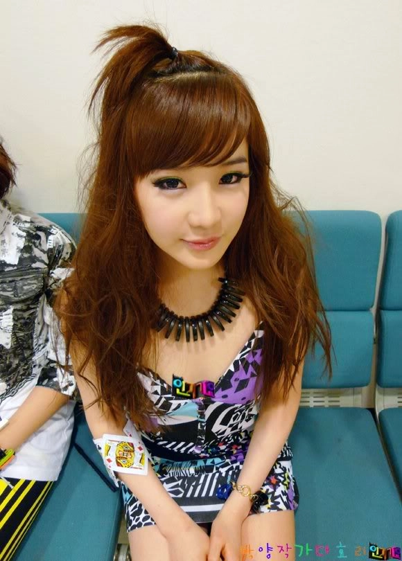 Idol vạn người mê park bom xuất hiện mũm mĩm gương mặt khác lạ khiến fans ruột nhận khó ra - 5