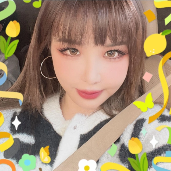 Idol vạn người mê park bom xuất hiện mũm mĩm gương mặt khác lạ khiến fans ruột nhận khó ra - 11
