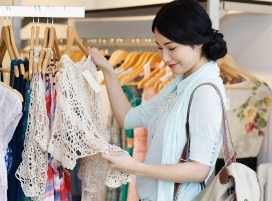 Khám phá ý nghĩa của việc sắm áo quần ngày tết chị em rút kinh nghiệm shopping tiết kiệm - 6