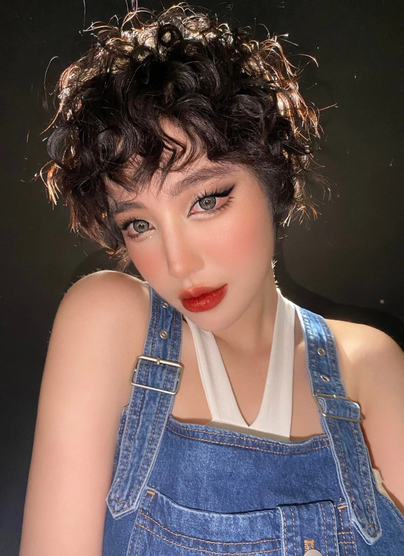 Không nhận ra hot-mom elly trần tóc bạch kim mặt phúng phính cứ ngỡ con gái cưng cadie mộc trà - 9