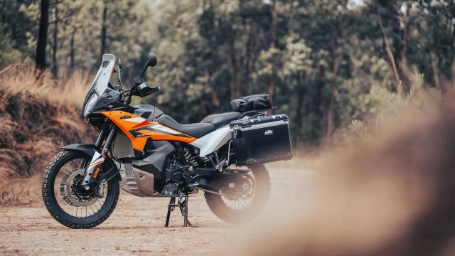 Ktm 890 adventure 2023 được cập nhật hệ thống treo và thân xe mới - 6