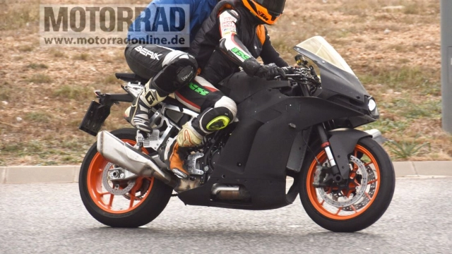 Ktm supersport 990 mới đang được thử nghiệm - 9