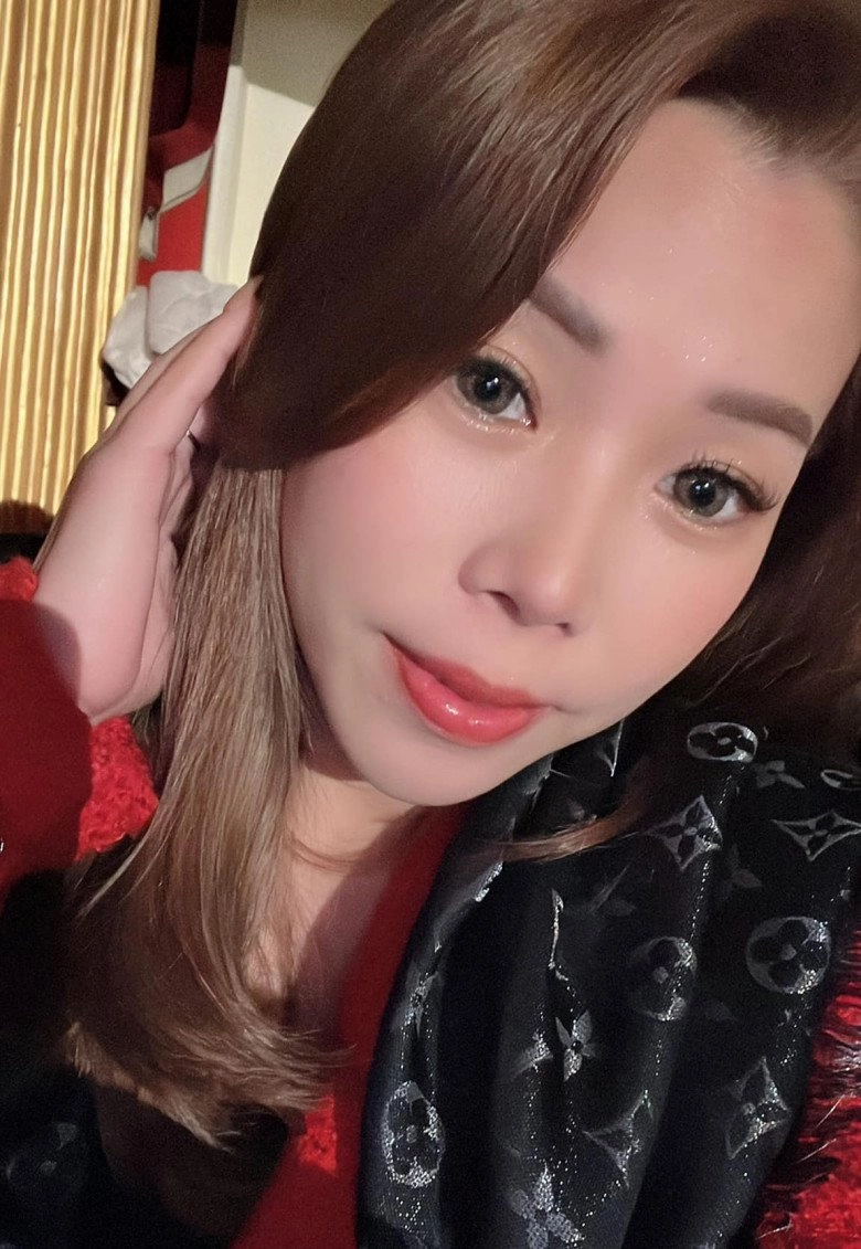 Mặc lùm xùm của chồng bà xã hồng đăng xuất hiện với dung nhan khác lạ như gái hàn quốc - 1