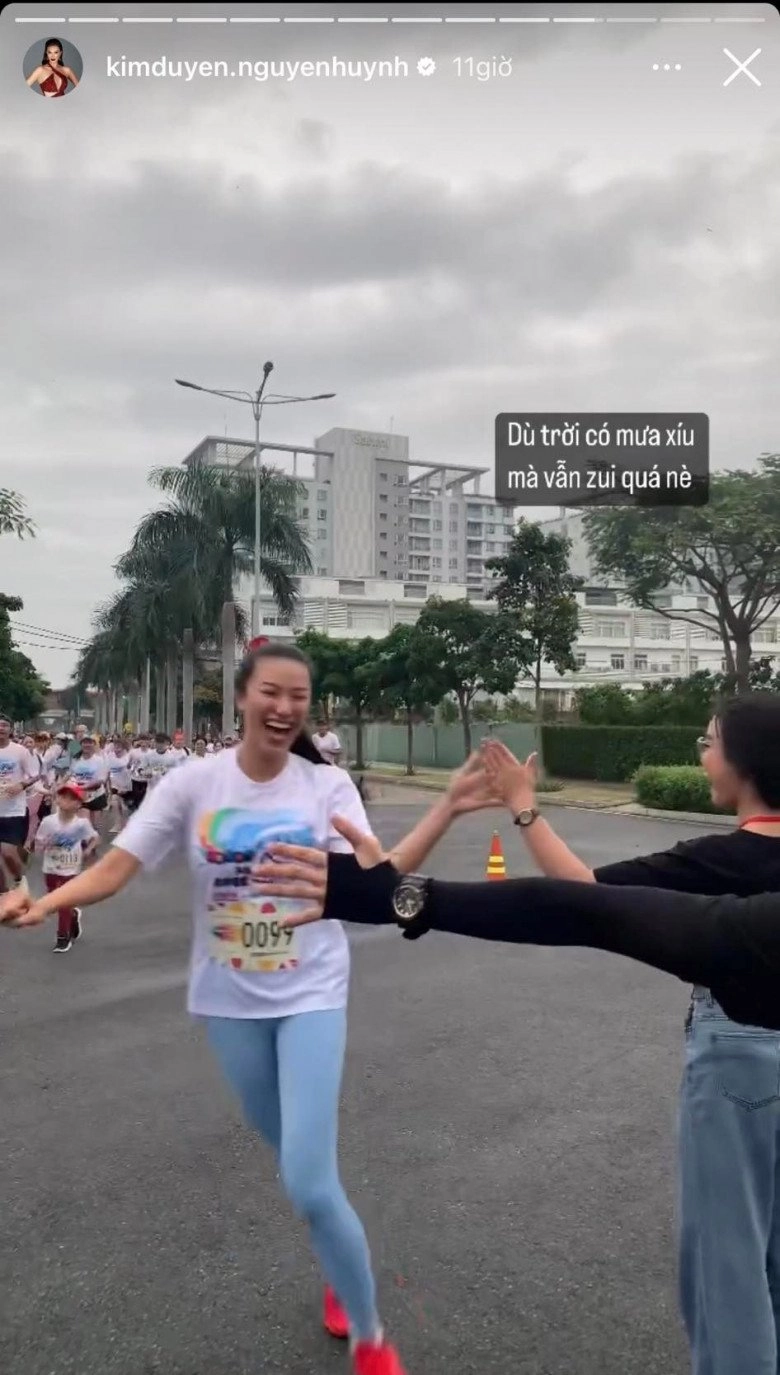 Mai phương thúy ngày nào mặc đồ đi chạy tố nhược điểm cơ thể nay vừa kín đáo vừa chuẩn xu hướng - 2