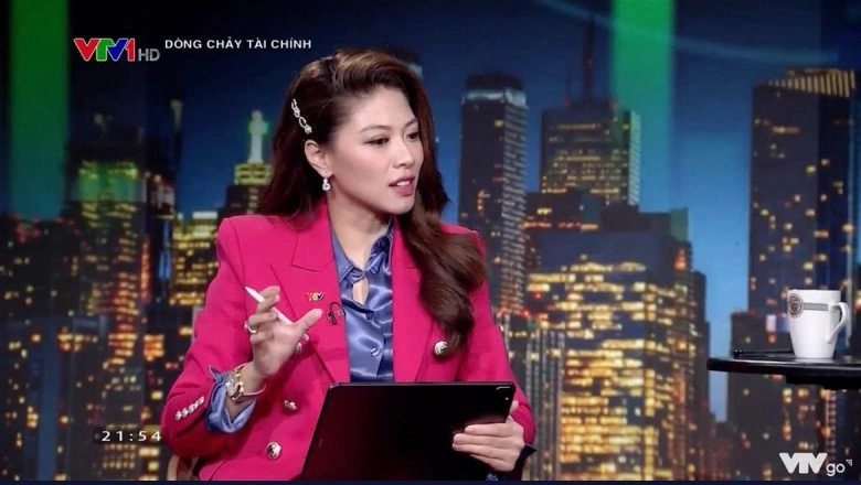 Ngắm dàn mc cực phẩm của vtv lên đồ đi làm bắt bài phong cách đón thu sang xịn - 8