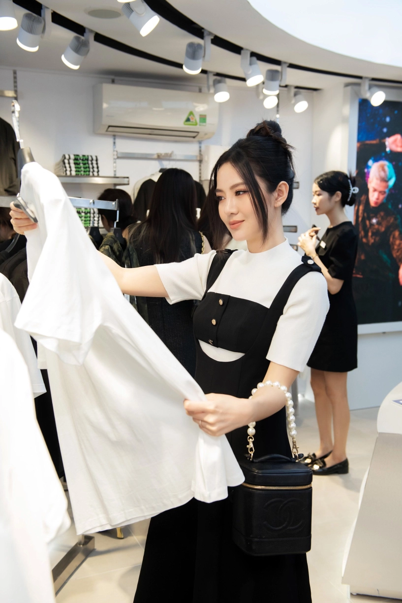 Nhan sắc của mc tú linh - hotgirl mu năm xưa bao chàng trai gọi vợ qua ống kính team qua đường - 3