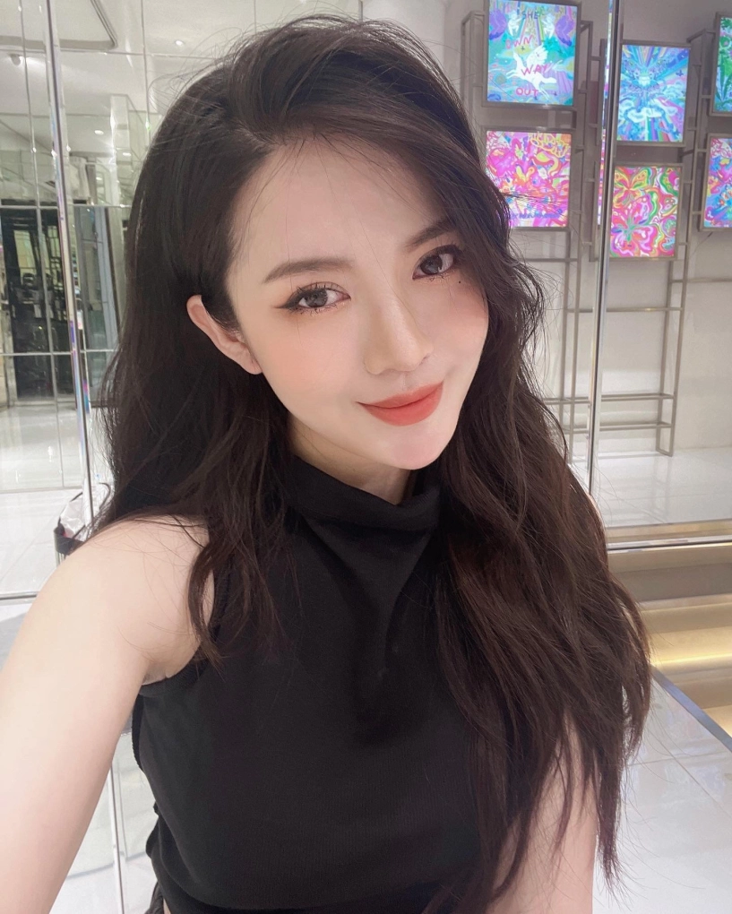 Nhan sắc của mc tú linh - hotgirl mu năm xưa bao chàng trai gọi vợ qua ống kính team qua đường - 7
