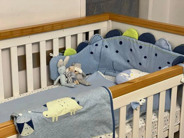 Nữ đại gia sinh con đầu lòng với quý bình hiếm hoi chia sẻ cảnh bên con sơ sinh tuổi u50 - 4