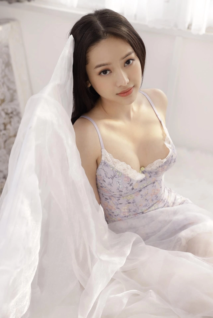 Thúy vi bóc bí quyết đẹp không son phấn của loạt hotgirl nghe xong ai cũng ngã ngửa - 2