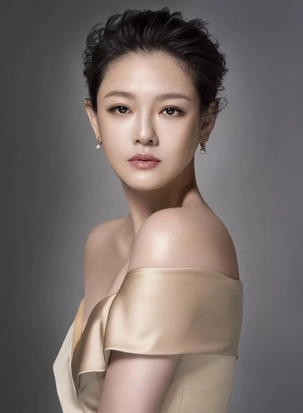 Từ hy viên lấy chồng lần 2 vẫn trẻ như thời đóng vườn sao băng chống nắng cả trong lẫn ngoài - 4