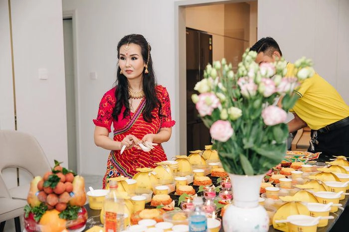 Vân trang làm mâm cúng thôi nôi cho con sinh đôi thịnh soạn hoành tráng như nhà hồ ngọc hà võ hạ trâm - 6