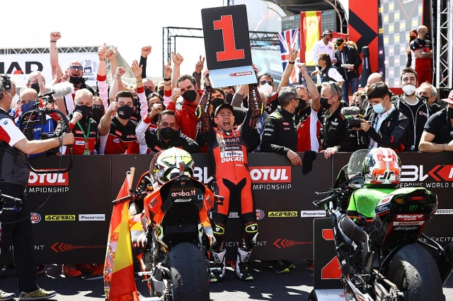 Wsbk liệu có nên đặt giới hạn trọng lượng xe và người đua kết hợp hay không - 3